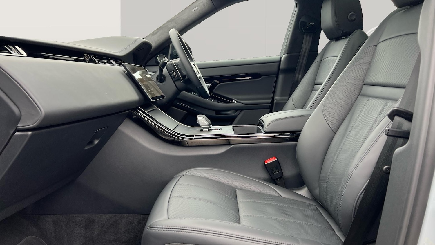 Used Land Rover Range Rover Evoque 2025 for sale - 77903791: Photo 3