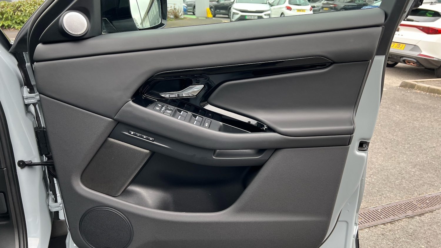 Used Land Rover Range Rover Evoque 2025 for sale - 77903791: Photo 34