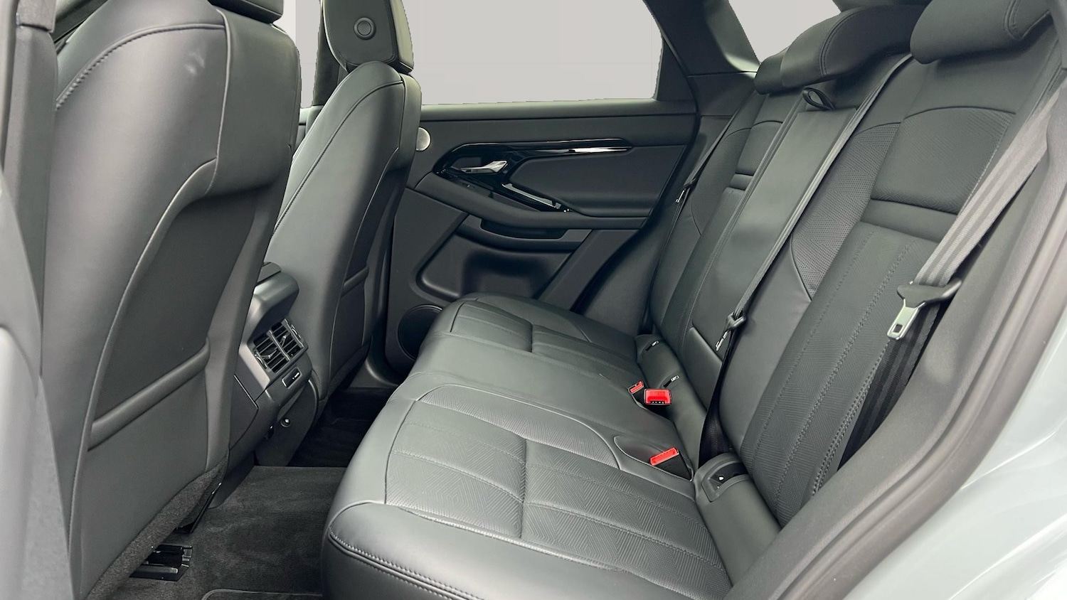 Used Land Rover Range Rover Evoque 2025 for sale - 77903791: Photo 4