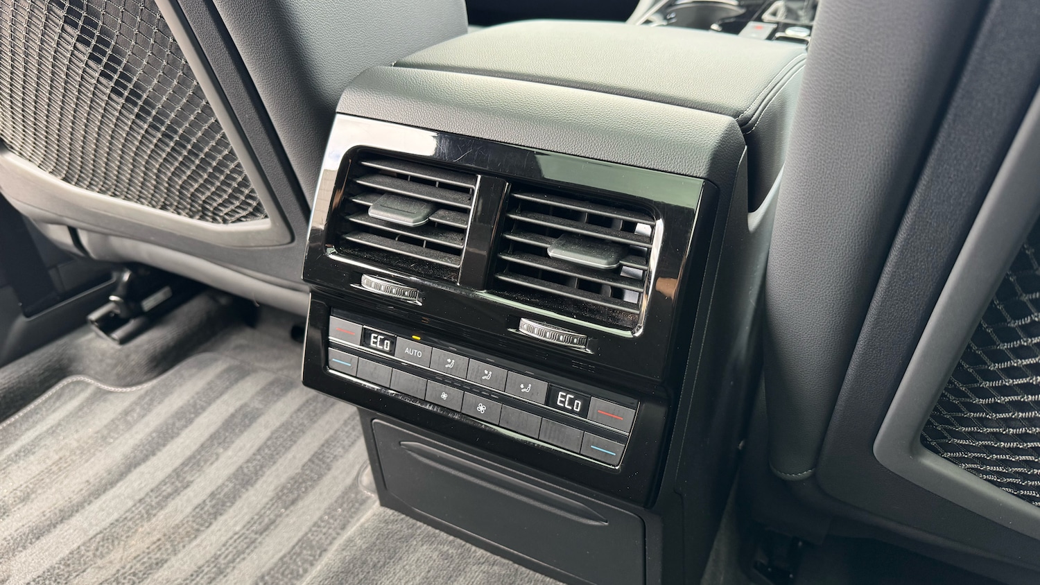 Used Volkswagen Touareg 2020 for sale - 76405178: Photo 18