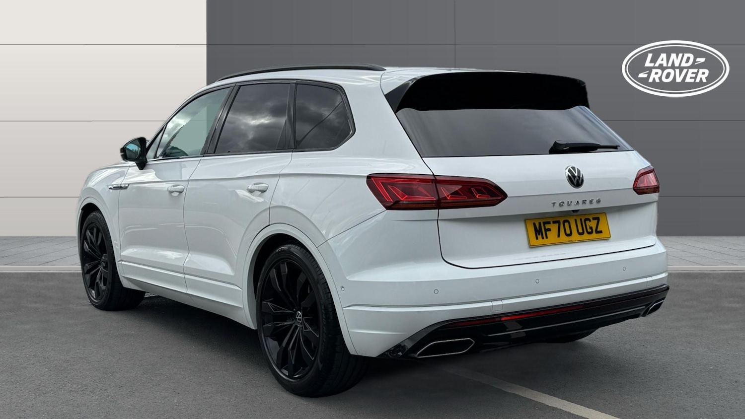 Used Volkswagen Touareg 2020 for sale - 76405178: Photo 2