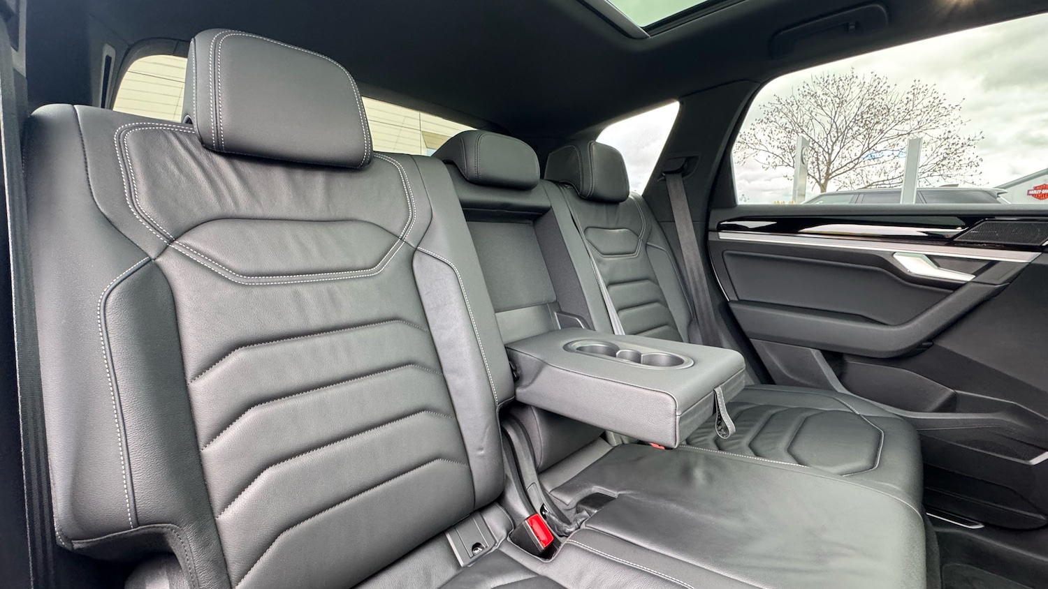 Used Volkswagen Touareg 2020 for sale - 76405178: Photo 33