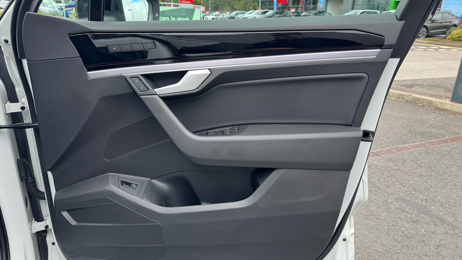 Used Volkswagen Touareg 2020 for sale - 76405178: Photo 34