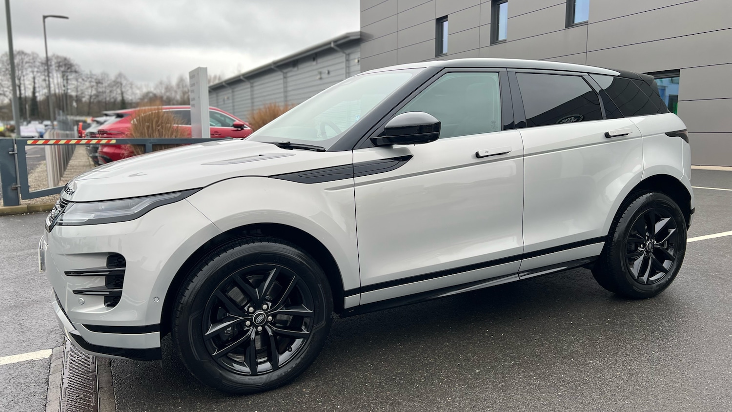 Used Land Rover Range Rover Evoque 2025 for sale - 77548135: Photo 23