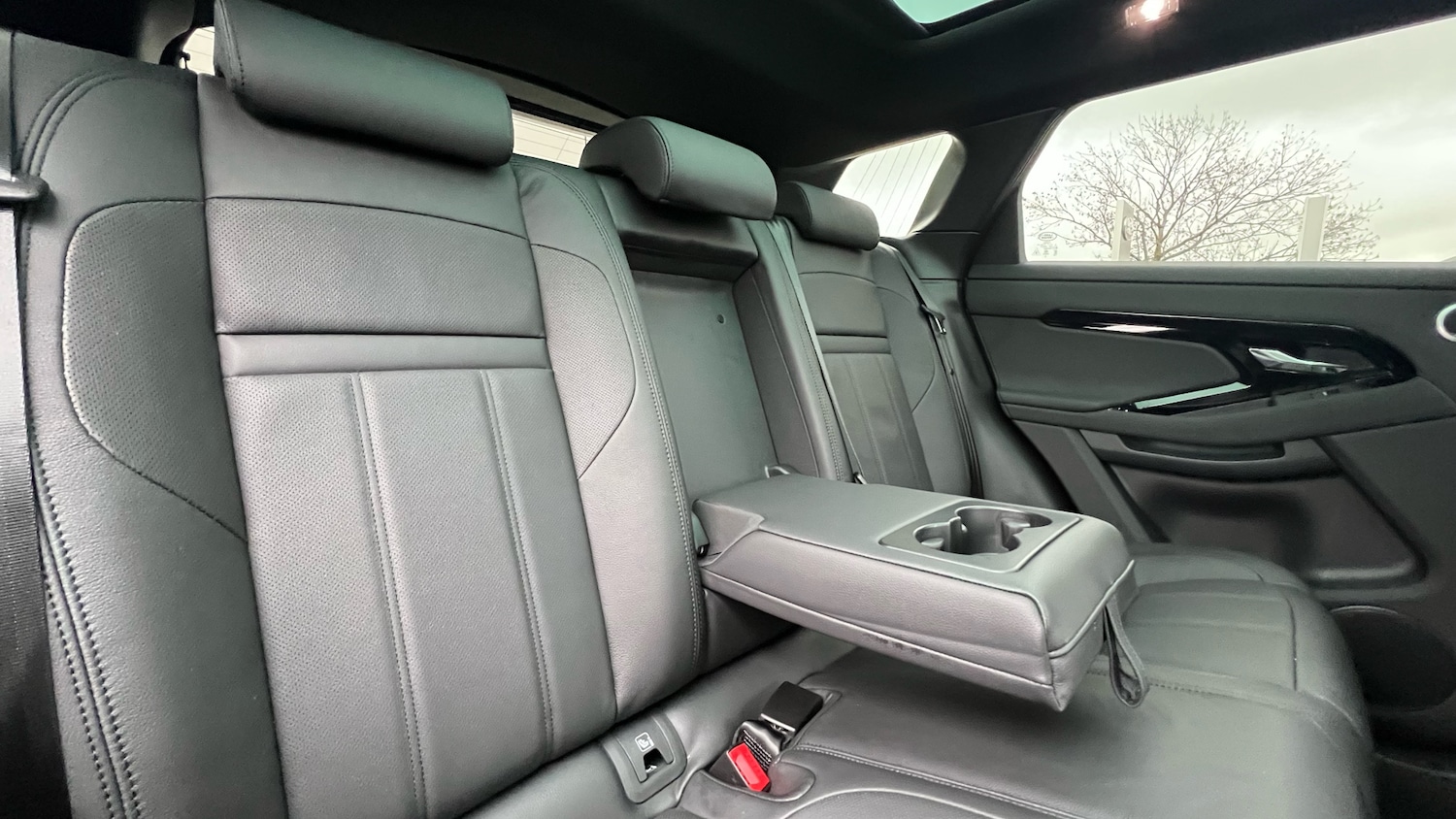 Used Land Rover Range Rover Evoque 2025 for sale - 77548135: Photo 33