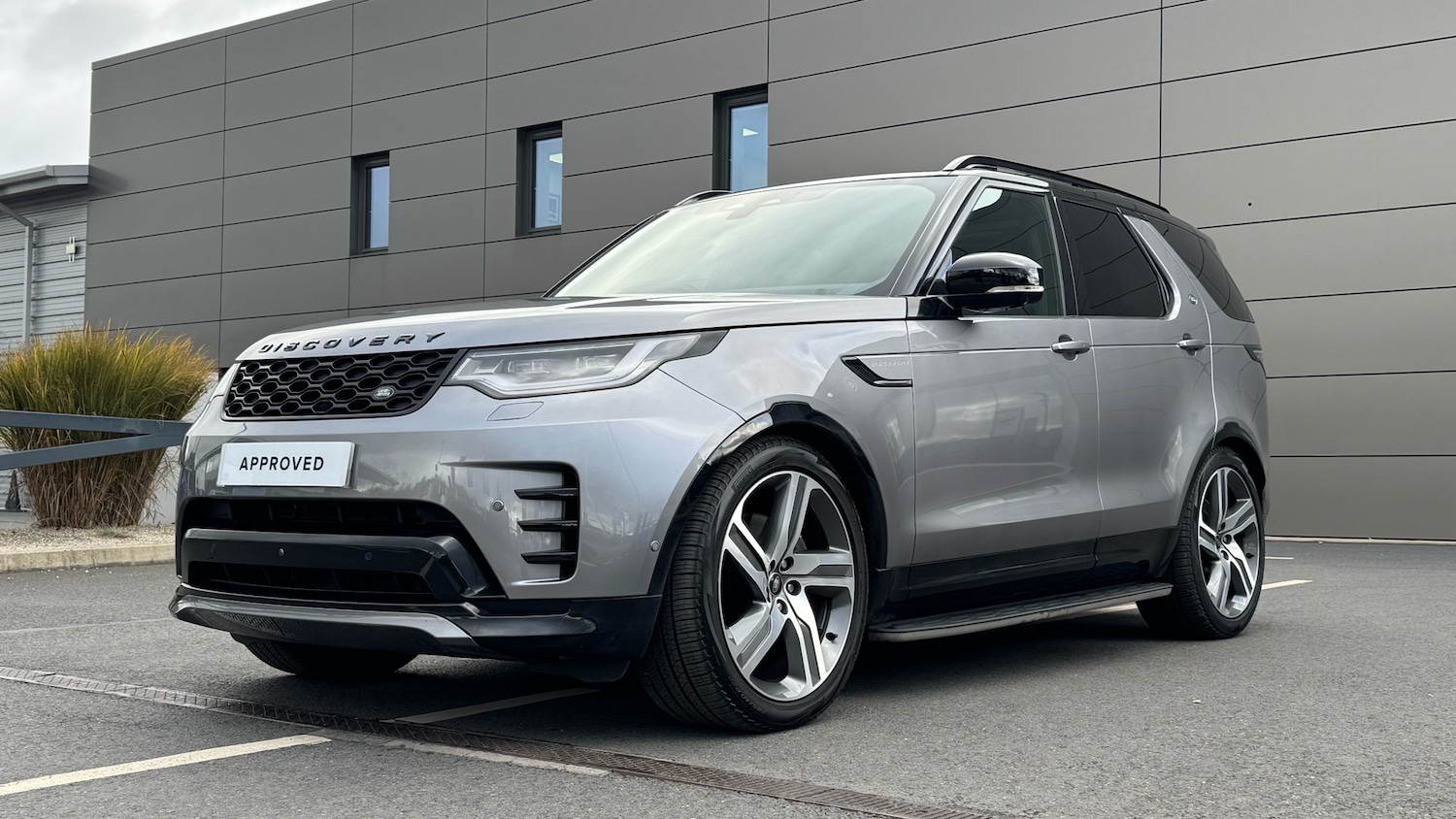 Used Land Rover Discovery 2025 for sale - 76392208: Photo 24