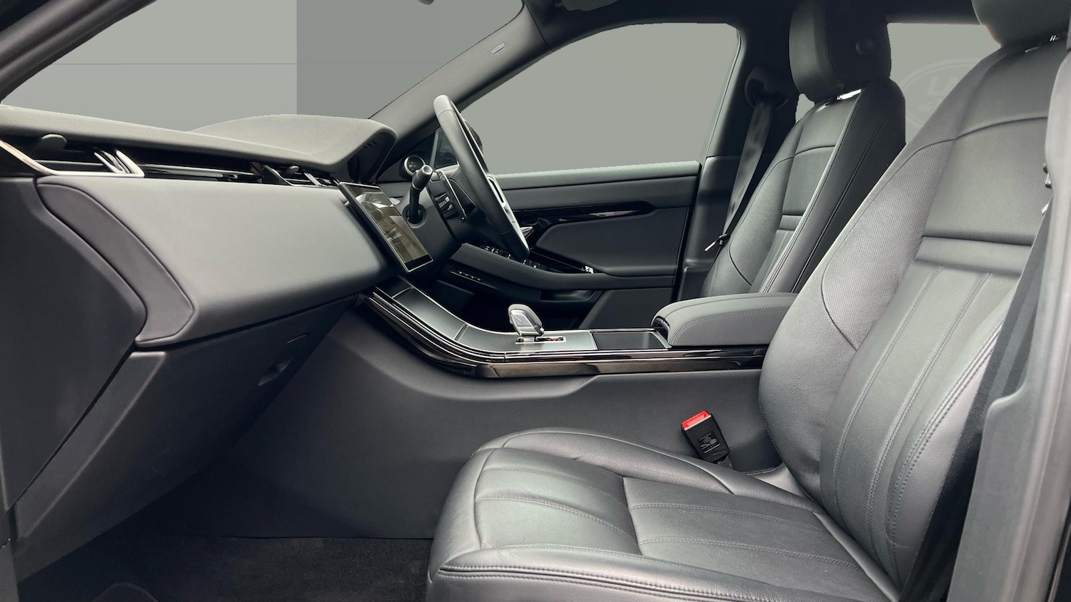 Used Land Rover Range Rover Evoque 2024 for sale - 77650190: Photo 3