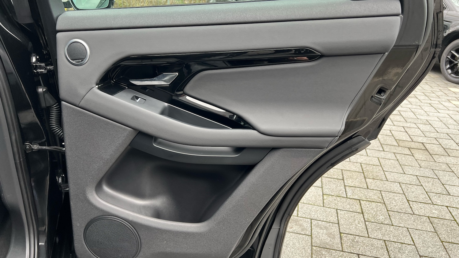 Used Land Rover Range Rover Evoque 2024 for sale - 77650190: Photo 30