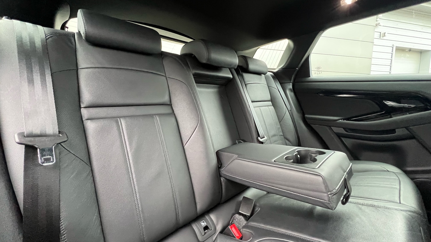 Used Land Rover Range Rover Evoque 2024 for sale - 77650190: Photo 32