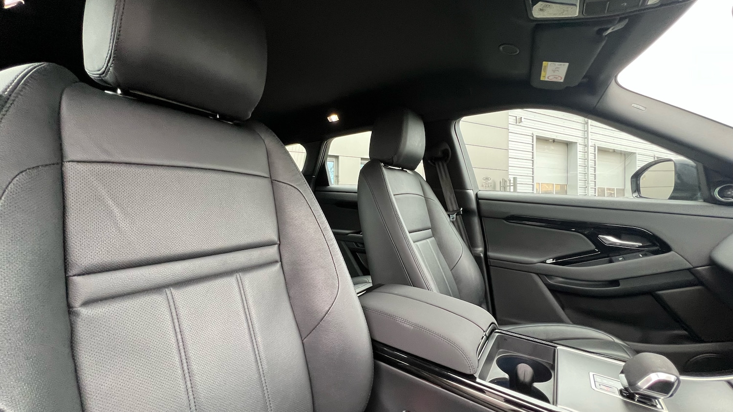 Used Land Rover Range Rover Evoque 2024 for sale - 77650190: Photo 37