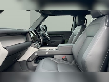 Used Land Rover Defender 2025 for sale - 79098147: Photo