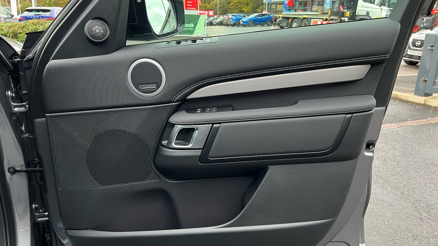 Used Land Rover Discovery 2025 for sale - 77159090: Photo 34