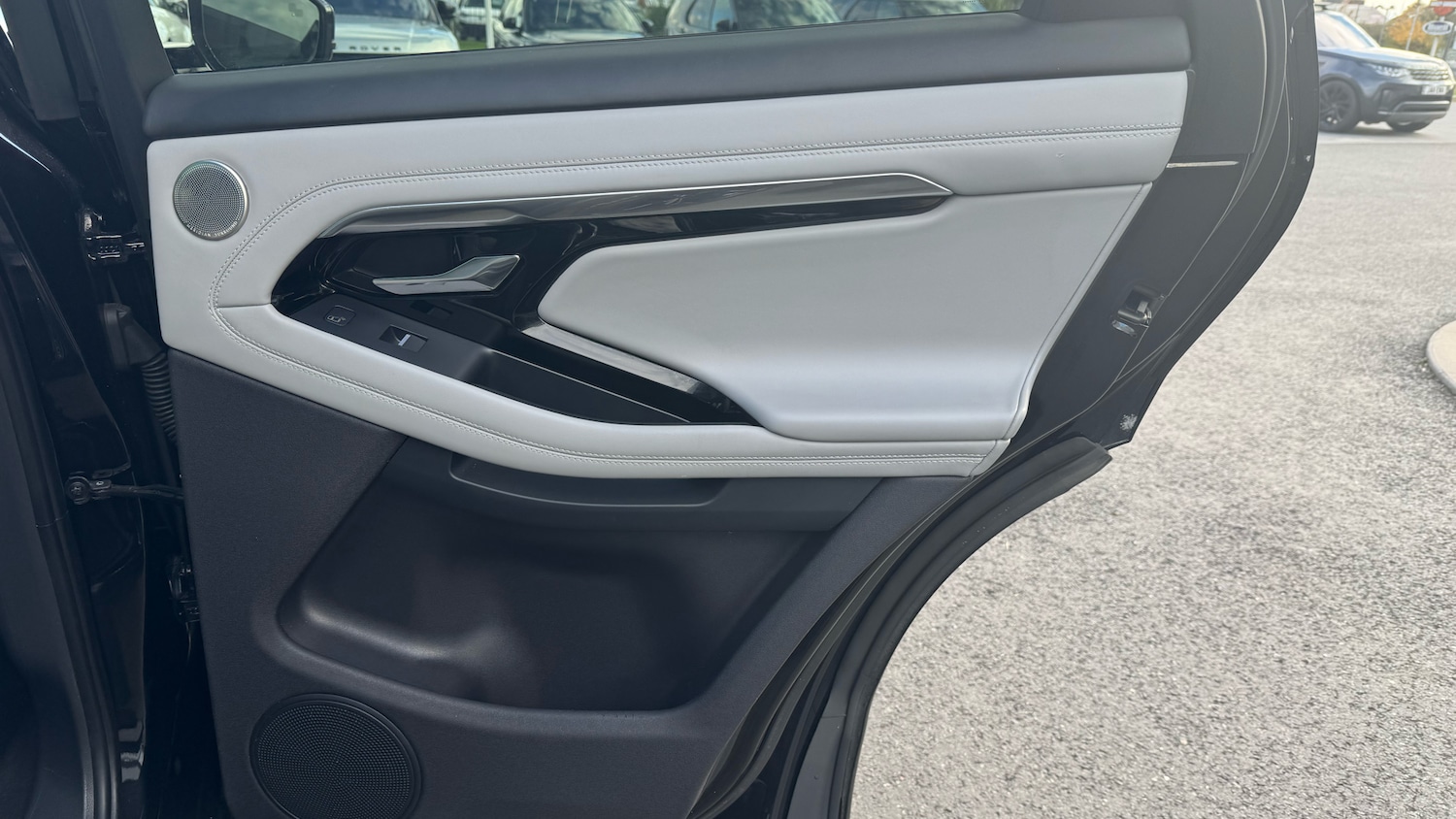 Used Land Rover Range Rover Evoque 2022 for sale - 76393930: Photo 31