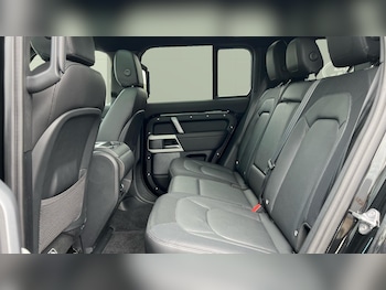Used Land Rover Defender 2024 for sale - 78681169: Photo
