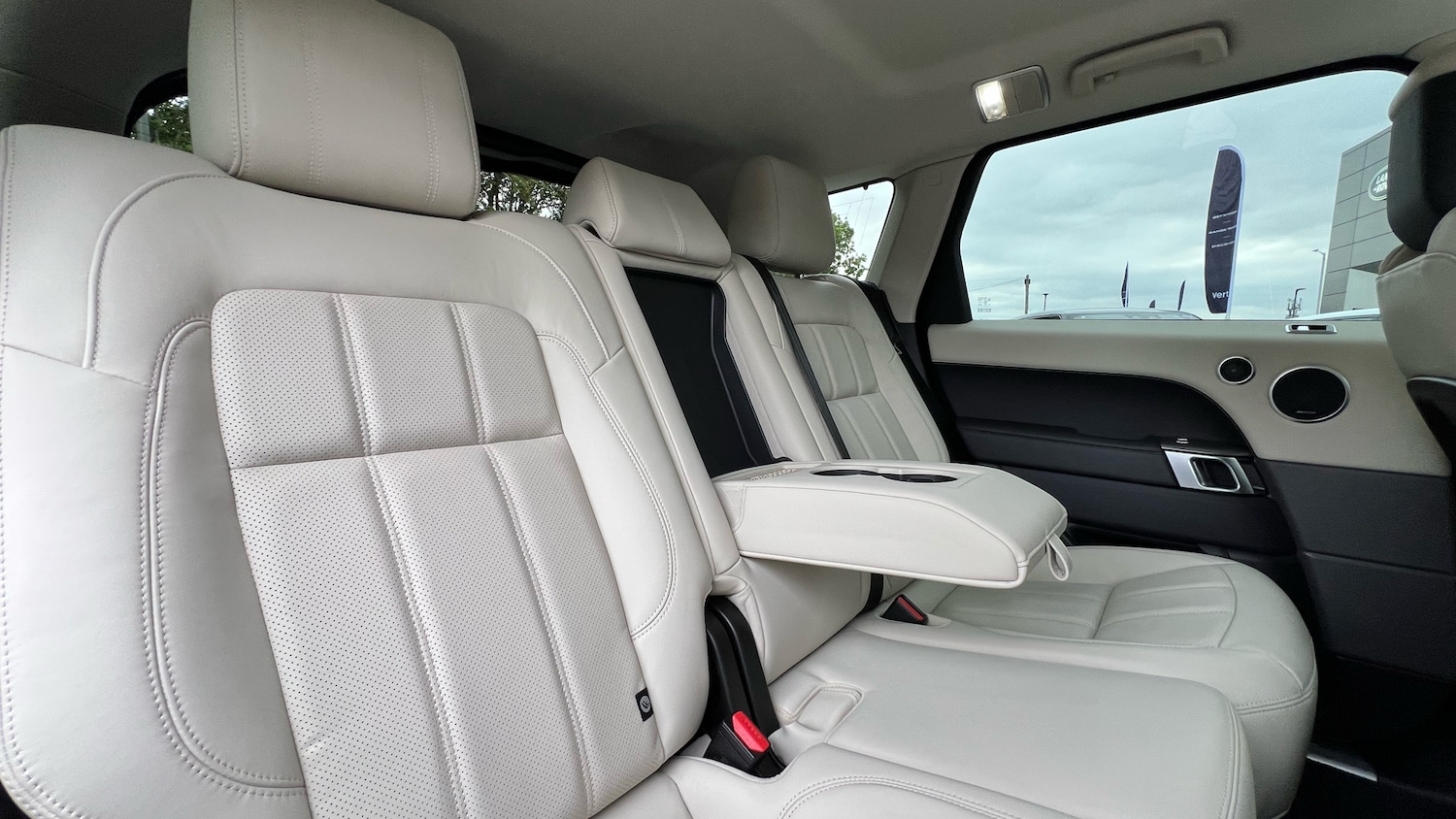 Used Land Rover Range Rover Sport 2018 for sale - 76159855: Photo 34