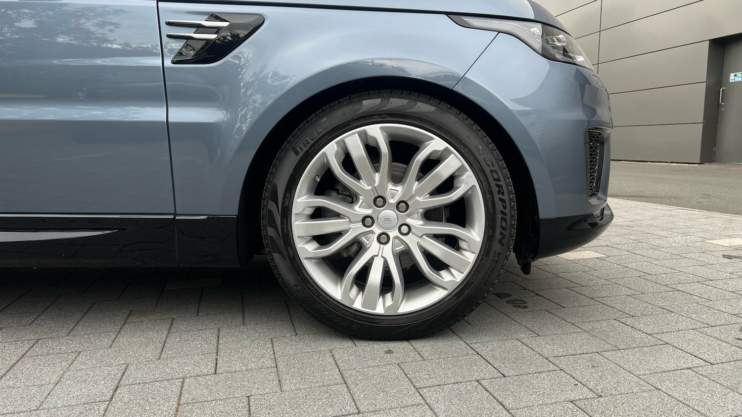 Used Land Rover Range Rover Sport 2018 for sale - 76159855: Photo 8