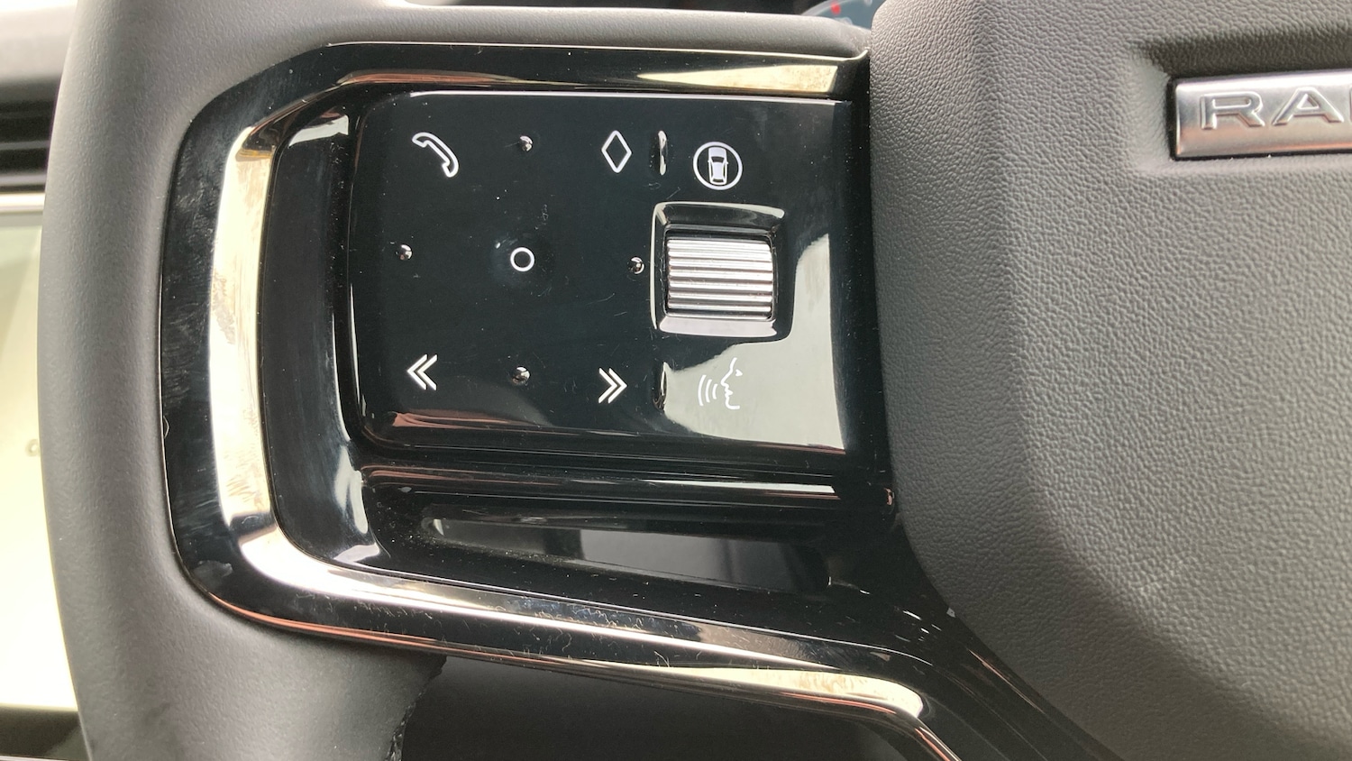 Used Land Rover Range Rover Evoque 2025 for sale - 77277199: Photo 43