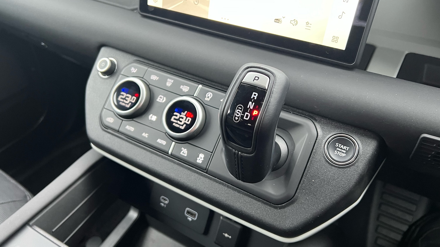 Used Land Rover Defender 2024 for sale - 77450280: Photo 13