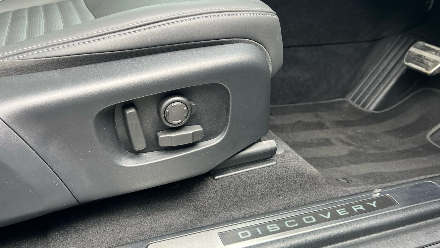 Used Land Rover Discovery Sport 2025 for sale - 76209188: Photo 36