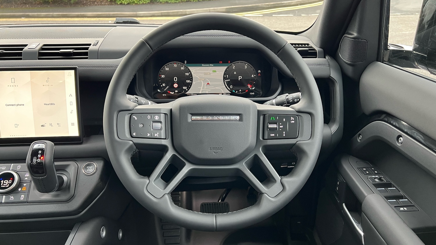 Used Land Rover Defender 2025 for sale - 77159088: Photo 15