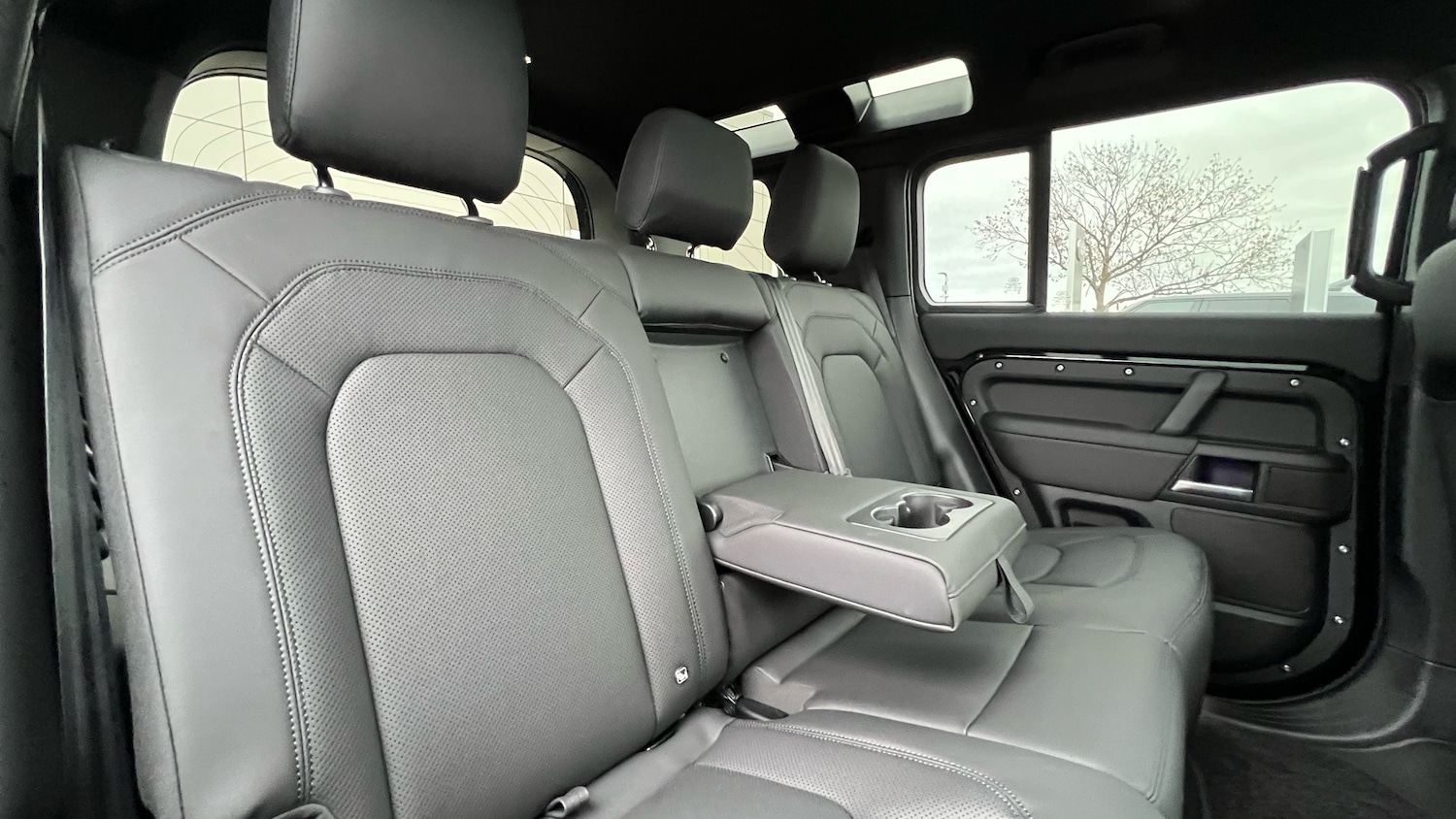 Used Land Rover Defender 2025 for sale - 77159088: Photo 33