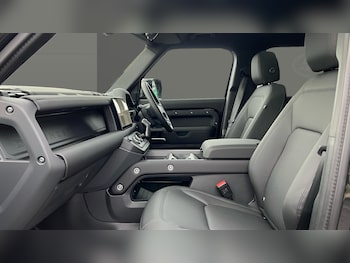 Used Land Rover Defender 2025 for sale - 77159088: Photo