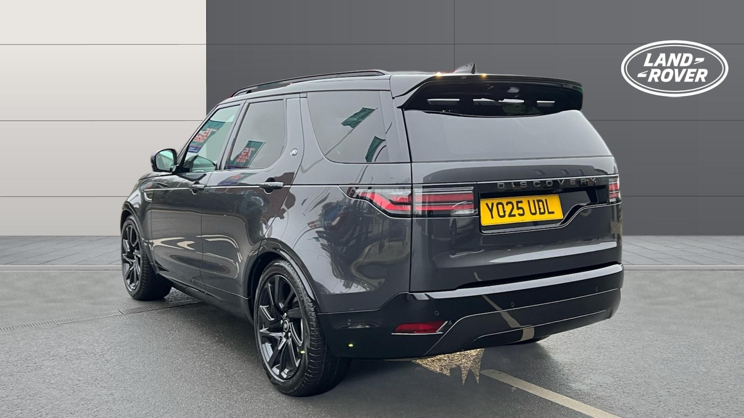 Used Land Rover Discovery 2025 for sale - 77167921: Photo 2