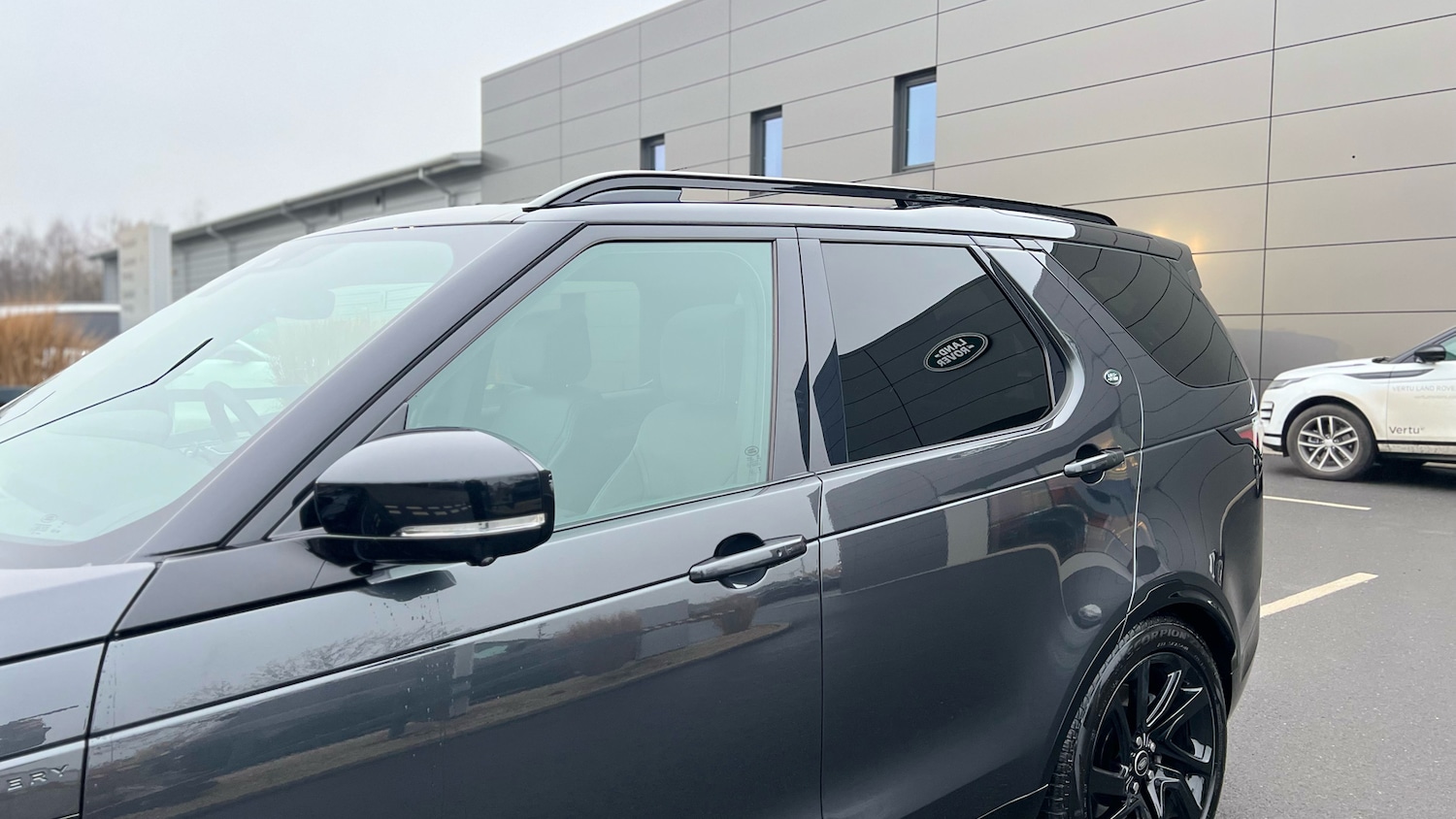 Used Land Rover Discovery 2025 for sale - 77167921: Photo 22