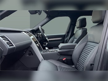 Used Land Rover Discovery 2025 for sale - 77167921: Photo