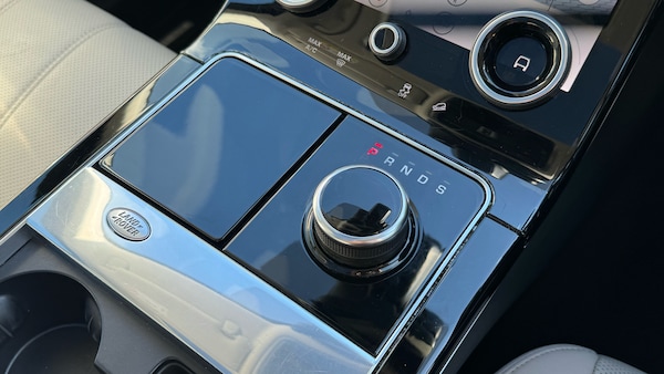 Used Land Rover Range Rover Velar 2018 for sale - 76263192: Photo 13