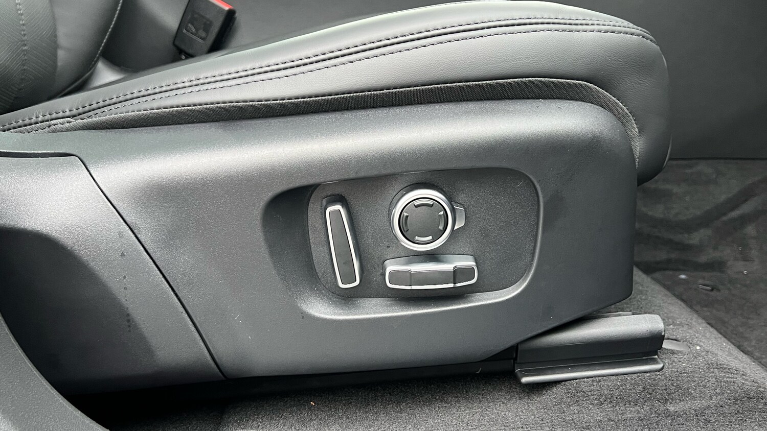 Used Land Rover Range Rover Evoque 2026 for sale - 78213450: Photo 36