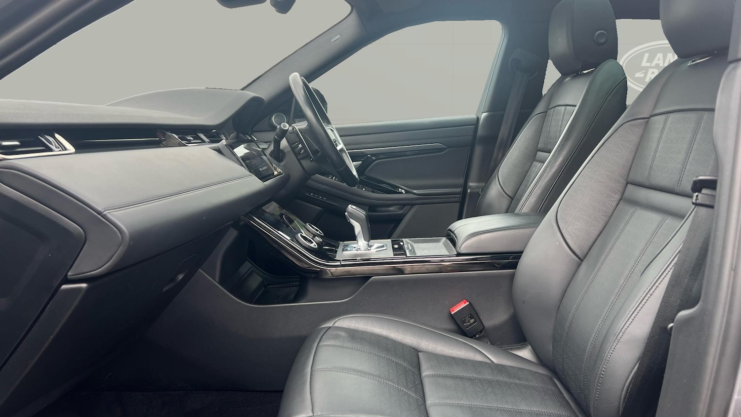 Used Land Rover Range Rover Evoque 2023 for sale - 77606348: Photo 3