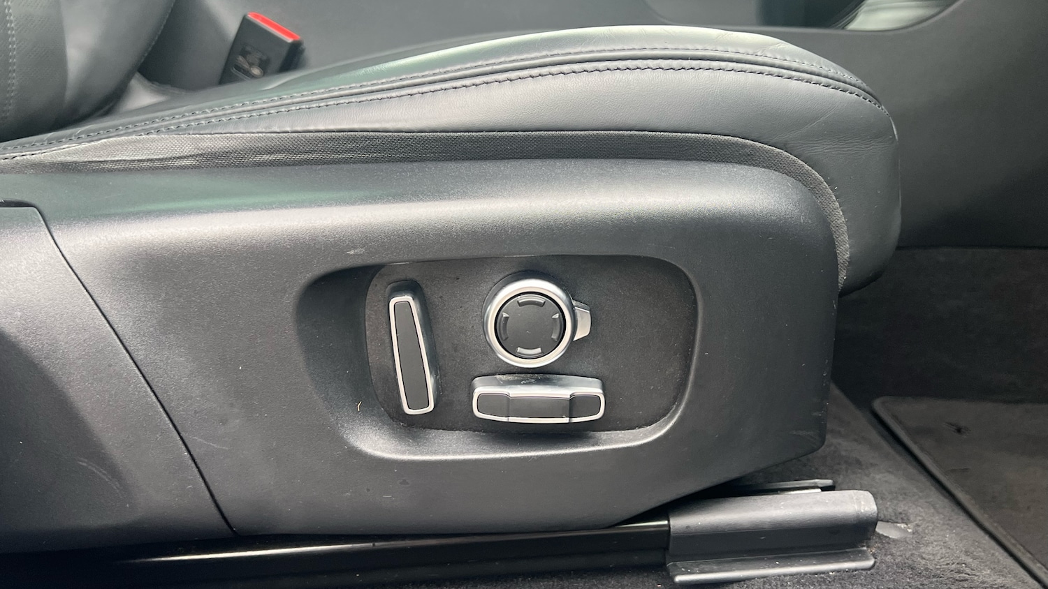 Used Land Rover Range Rover Evoque 2023 for sale - 77606348: Photo 37