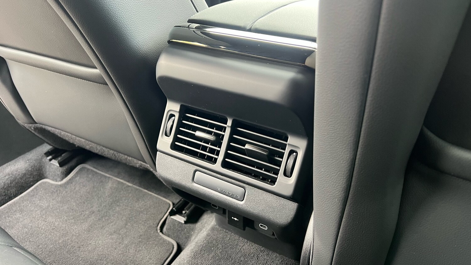 Used Land Rover Range Rover Evoque 2025 for sale - 76194733: Photo 18