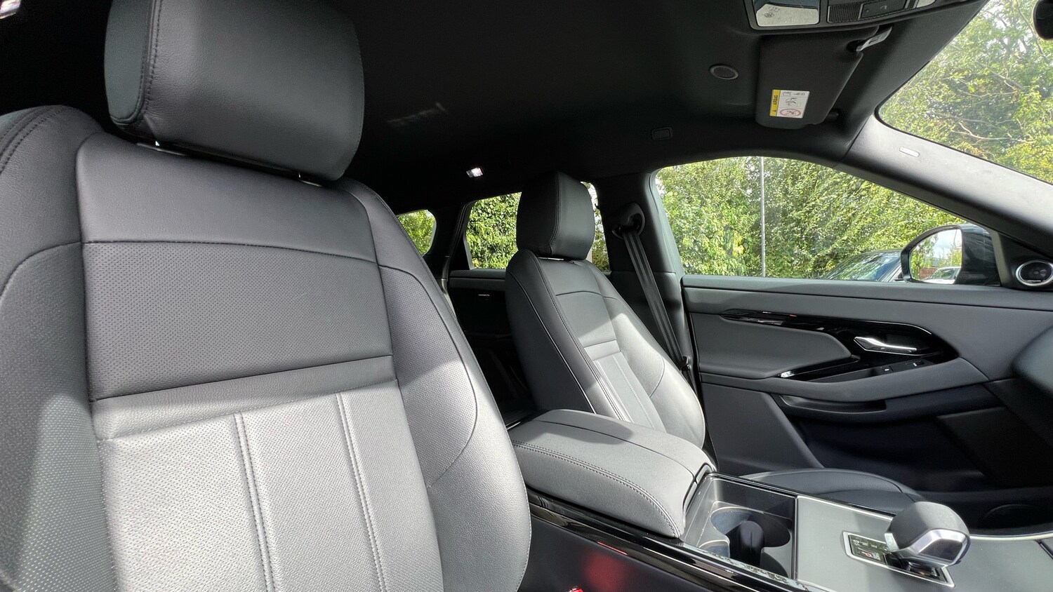 Used Land Rover Range Rover Evoque 2025 for sale - 76194733: Photo 38