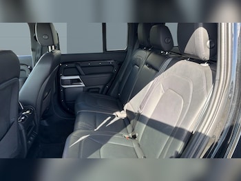 Used Land Rover Defender 2024 for sale - 78149797: Photo