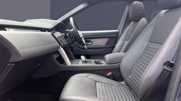 Used Land Rover Discovery Sport 2025 for sale - 76196374: Photo 3