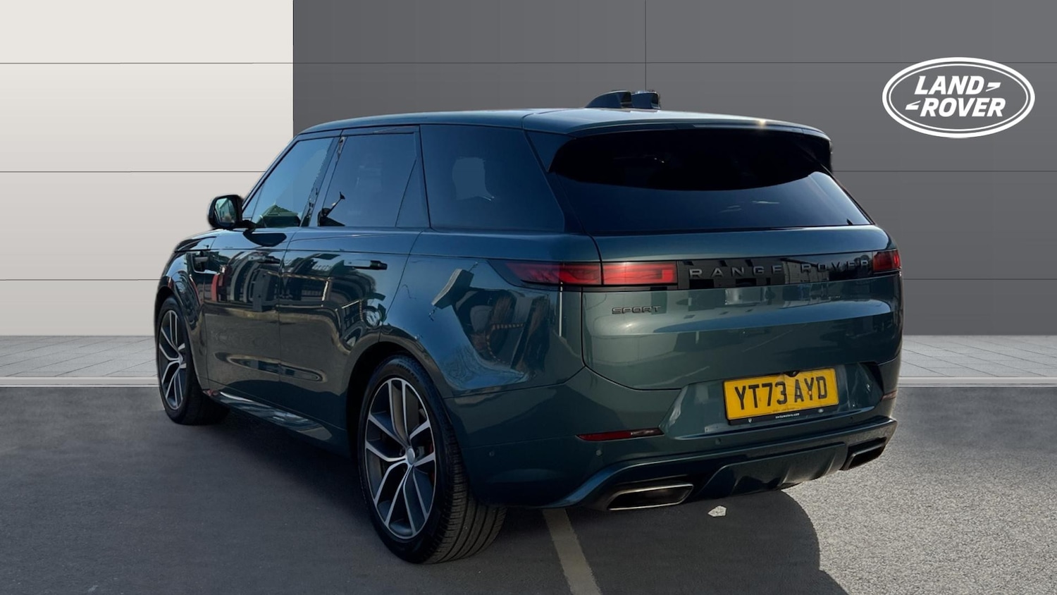 Used Land Rover Range Rover Sport 2023 for sale - 77988965: Photo 2