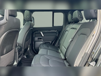 Used Land Rover Defender 2023 for sale - 78162350: Photo