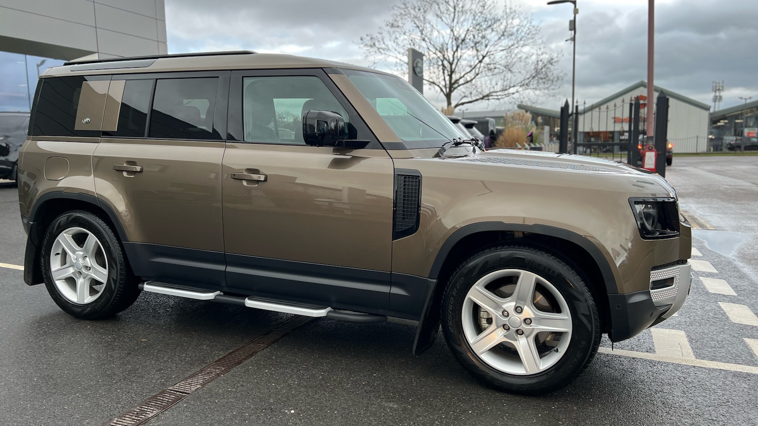 Used Land Rover Defender 2022 for sale - 77264279: Photo 26