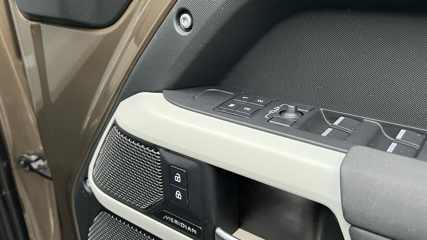 Used Land Rover Defender 2022 for sale - 77264279: Photo 35