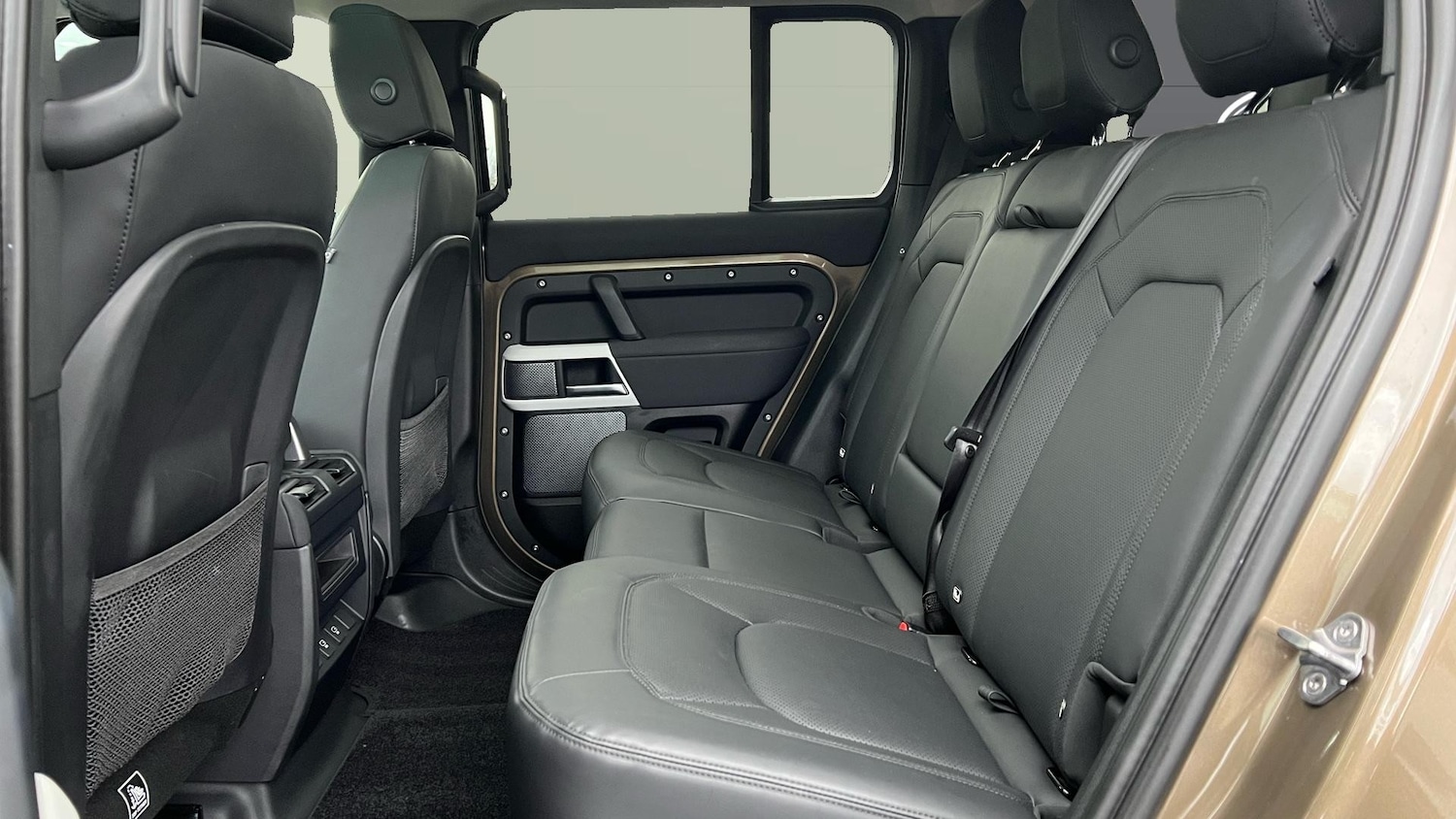 Used Land Rover Defender 2022 for sale - 77264279: Photo 4