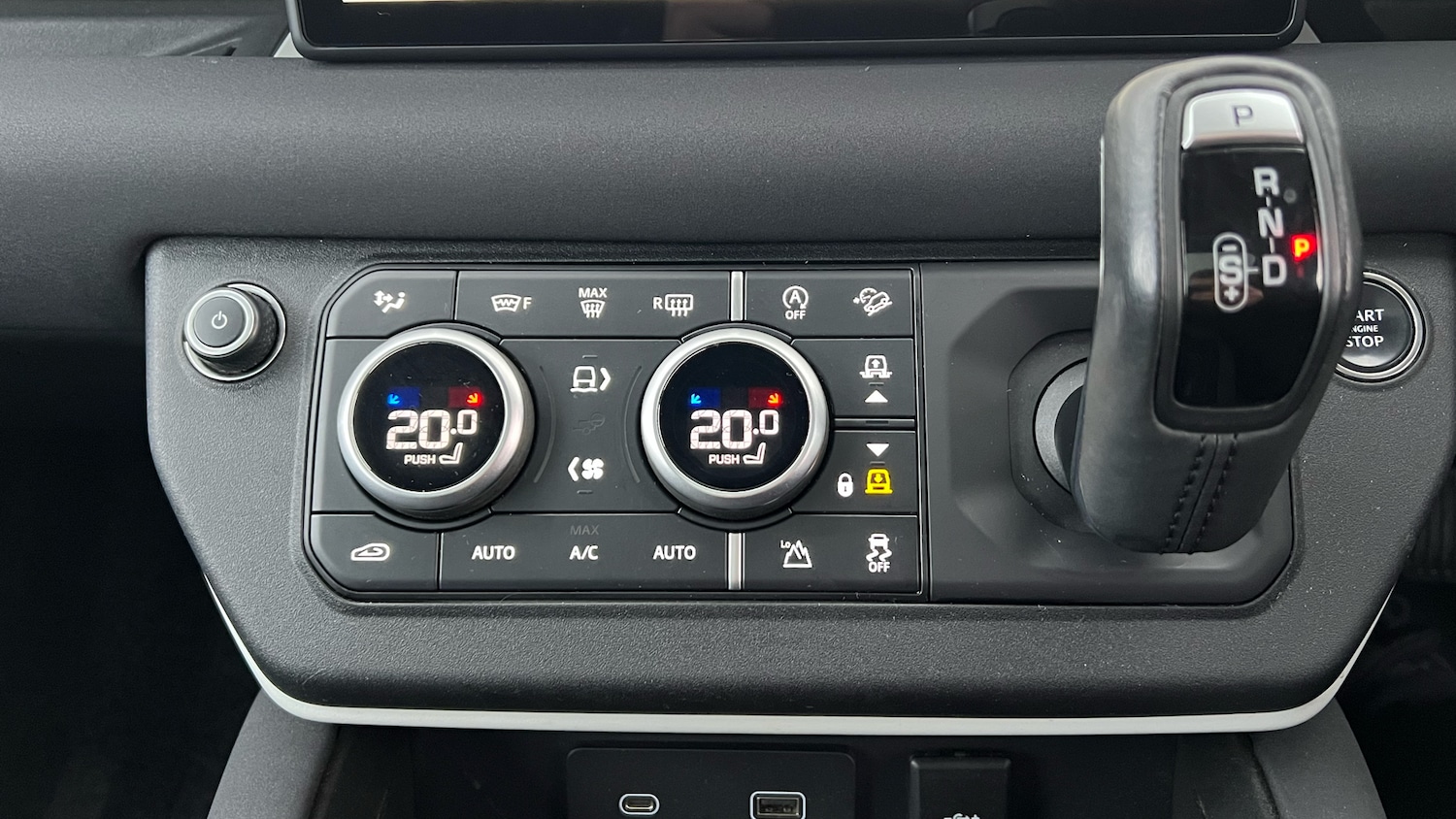 Used Land Rover Defender 2022 for sale - 77264279: Photo 44