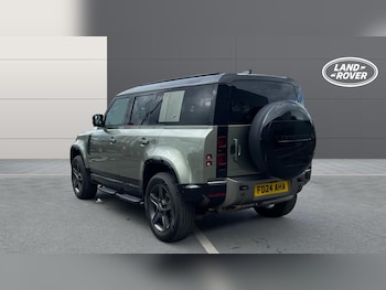 Used Land Rover Defender 2024 for sale - 78565417: Photo