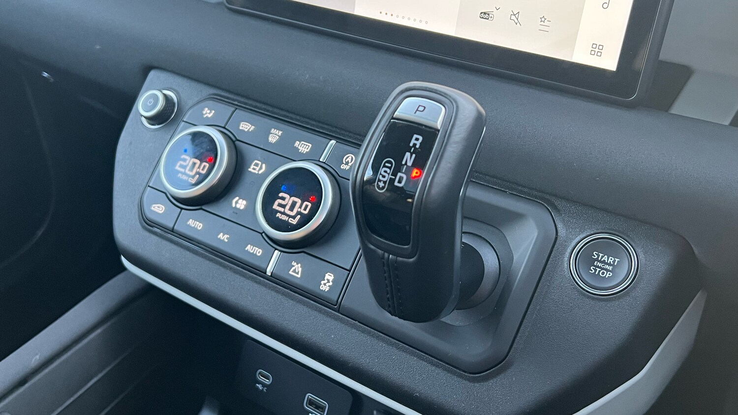 Used Land Rover Defender 2022 for sale - 76578486: Photo 13