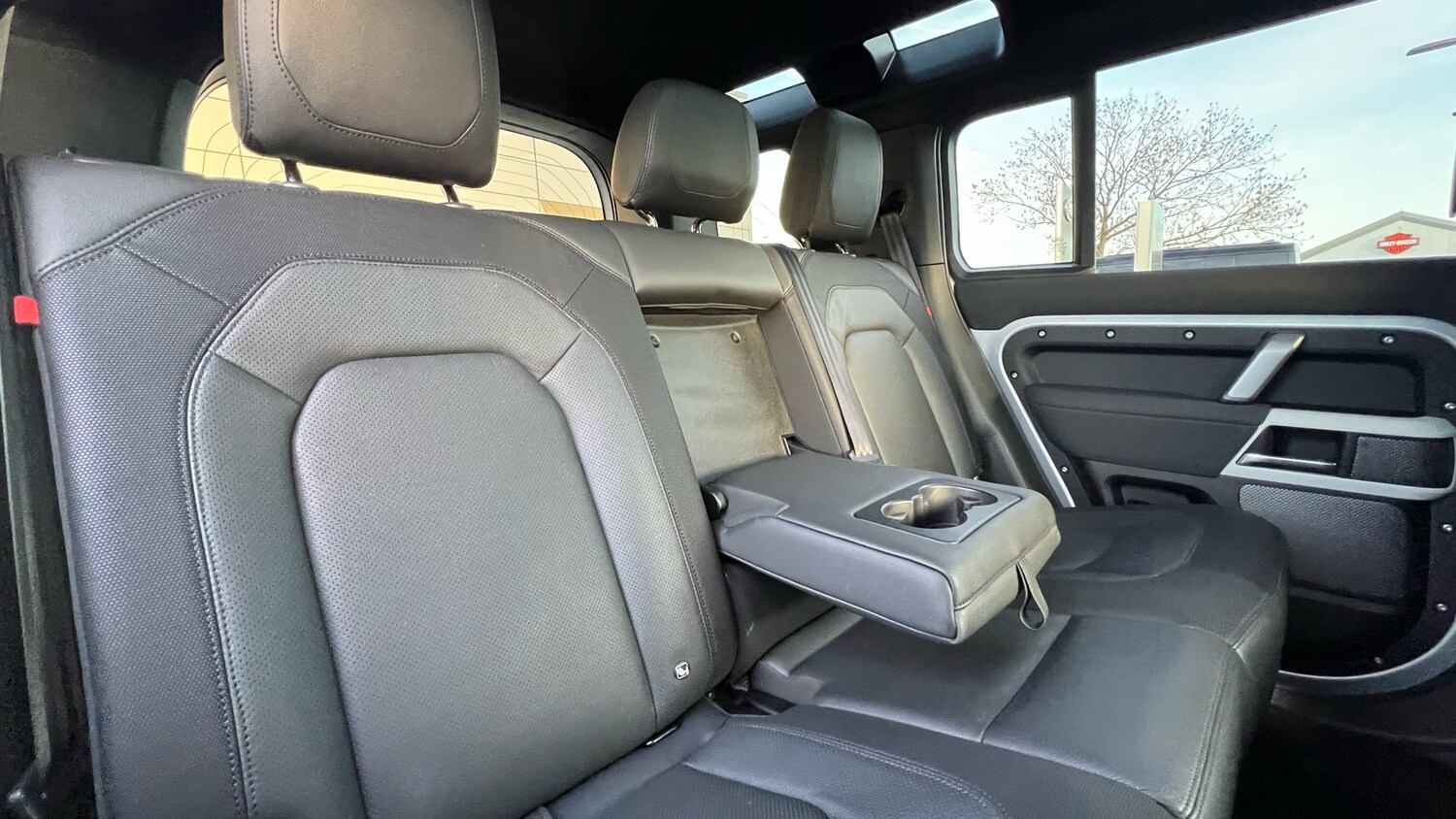 Used Land Rover Defender 2022 for sale - 76578486: Photo 33