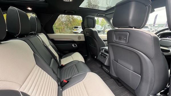 Used Land Rover Discovery 2021 for sale - 76287123: Photo 32