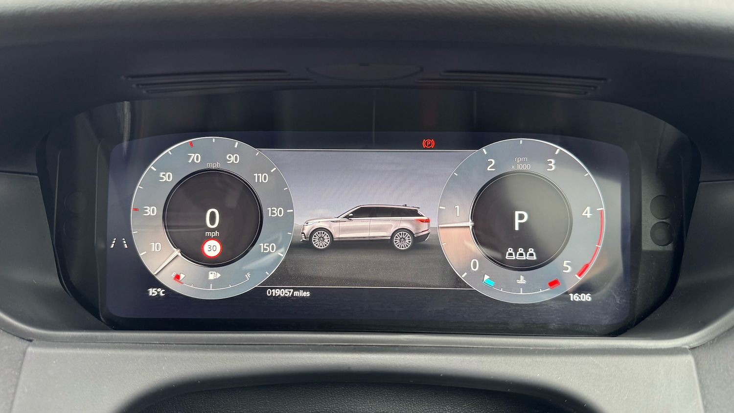 Used Land Rover Range Rover Velar 2024 for sale - 76565343: Photo 16