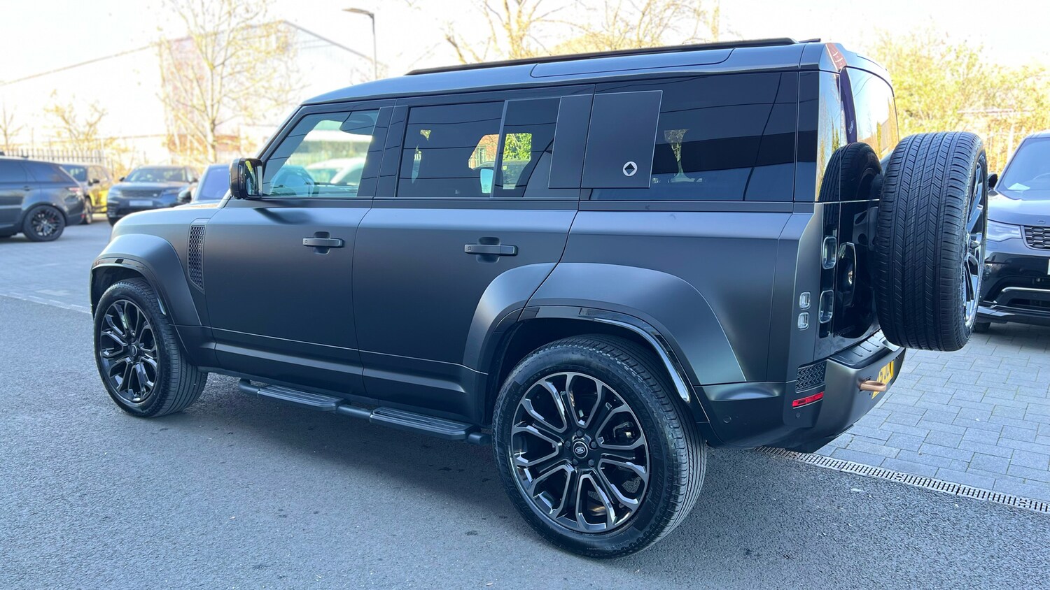 Used Land Rover Defender 2025 for sale - 77997410: Photo 21