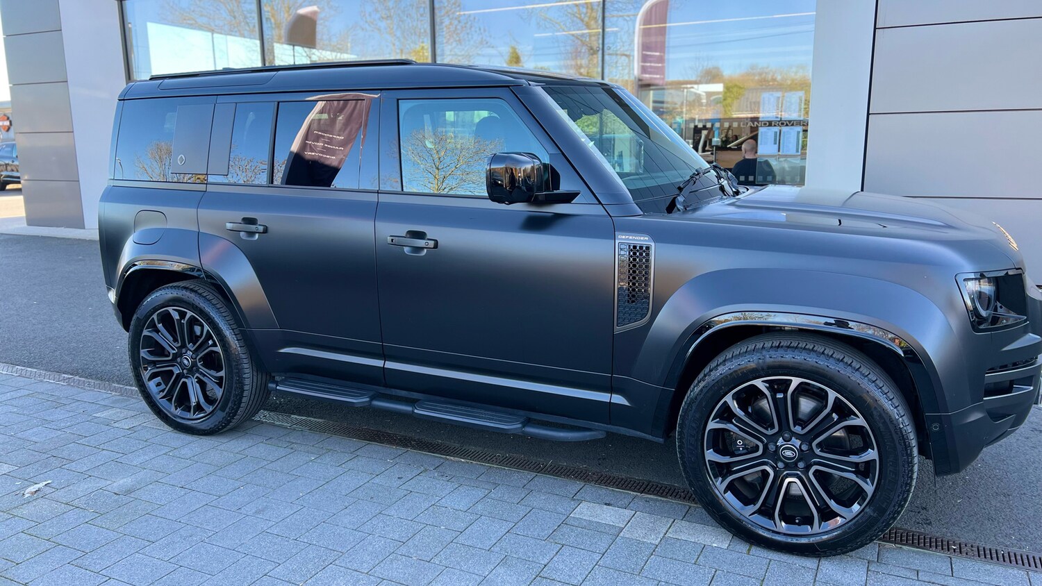 Used Land Rover Defender 2025 for sale - 77997410: Photo 26